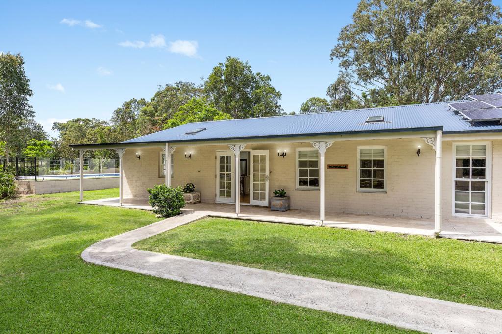 13 Riverview Rd, Bolwarra Heights, NSW 2320