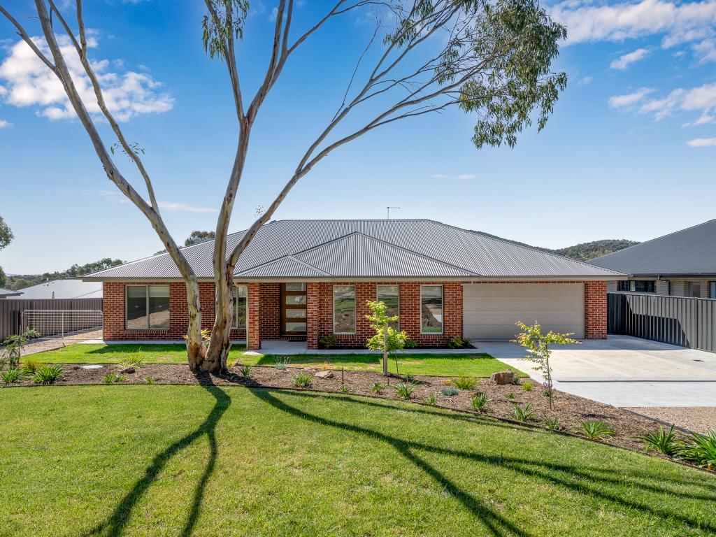 11 Hill St, Glenrowan, VIC 3675