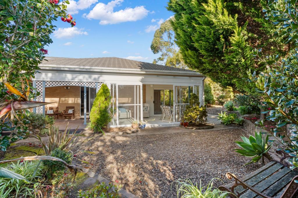 11 Blake Pl, Narrawallee, NSW 2539