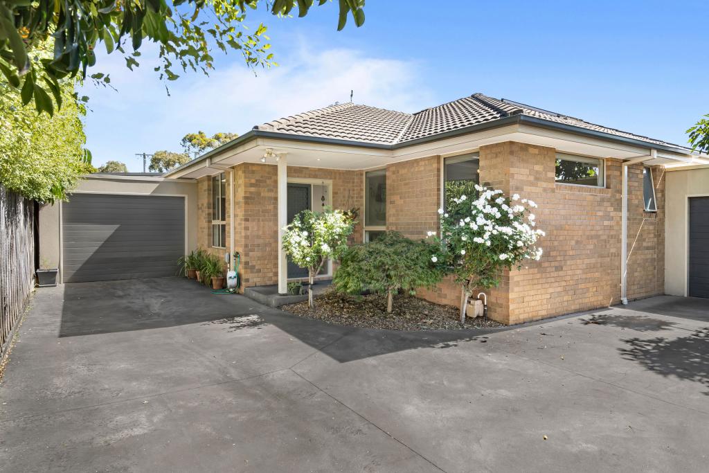 2/10 Litchfield Ave, Ferntree Gully, VIC 3156