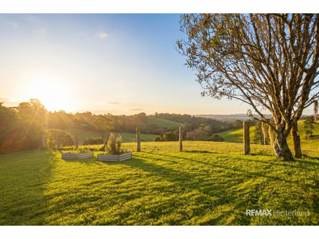 11 North Maleny Rd, Maleny, QLD 4552