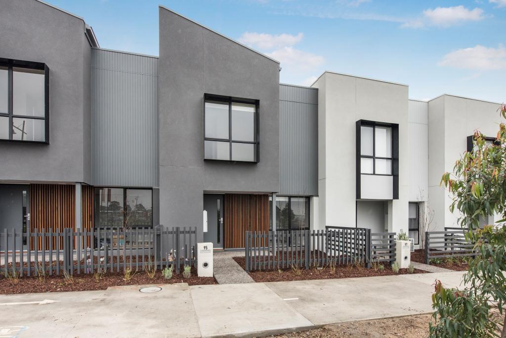 95 Hayton Bvd, Cranbourne West, VIC 3977
