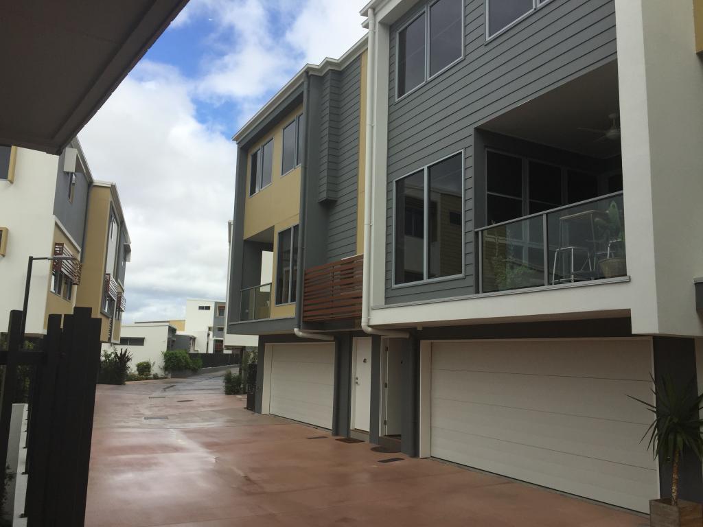 40/3031 The Boulevard, Carrara, QLD 4211