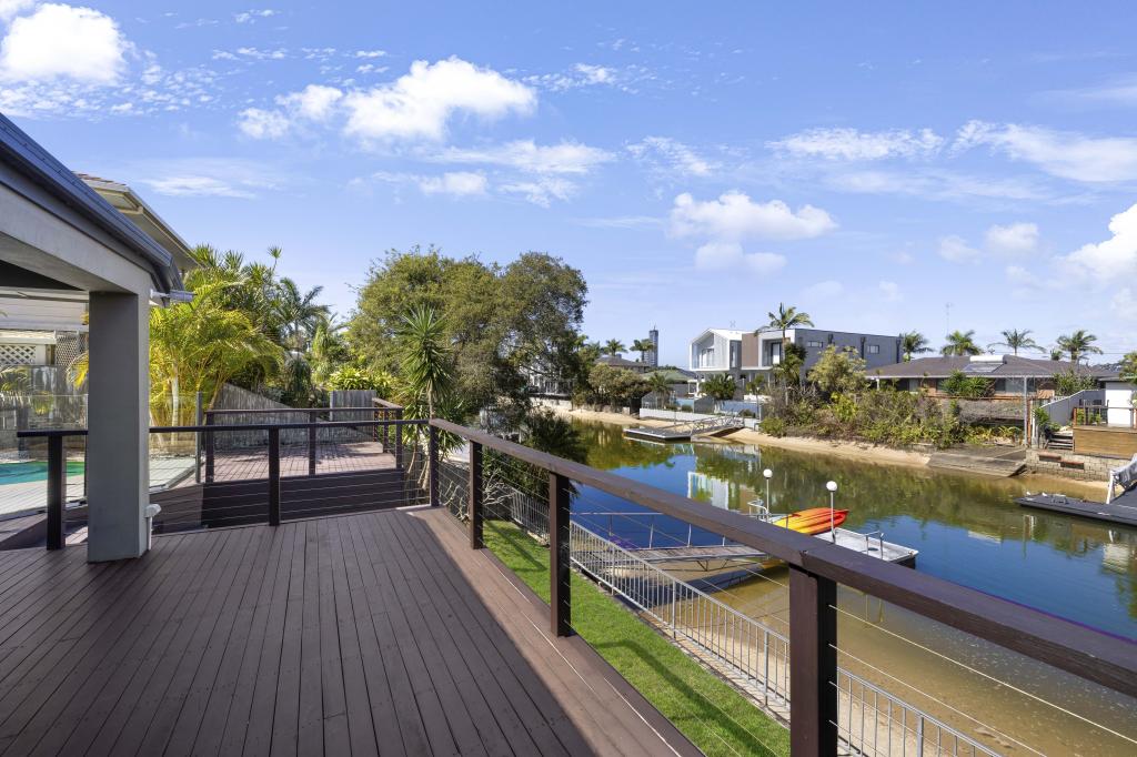 4 Alvarado Ct, Broadbeach Waters, QLD 4218