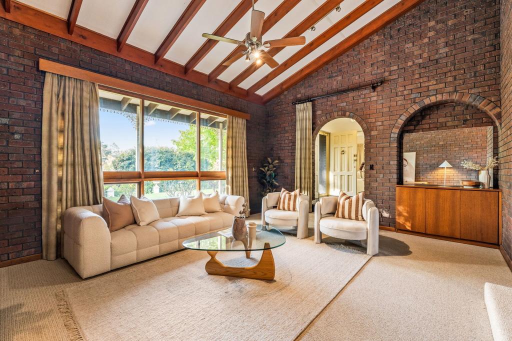 11 Stott Pl, Stirling, SA 5152