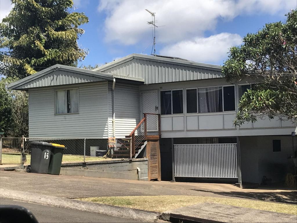 15 Phillips Ave, Atherton, QLD 4883