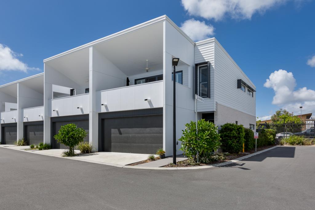 63 Delta Cct, Hope Island, QLD 4212