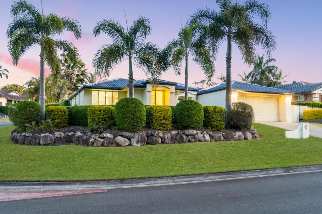 74 Boondooma Cct, Albany Creek, QLD 4035