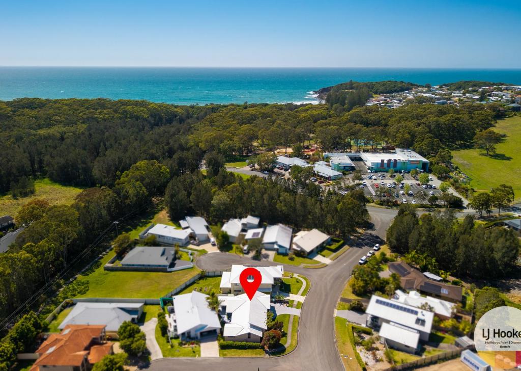 2/1 Lillypilly Ct, Black Head, NSW 2430