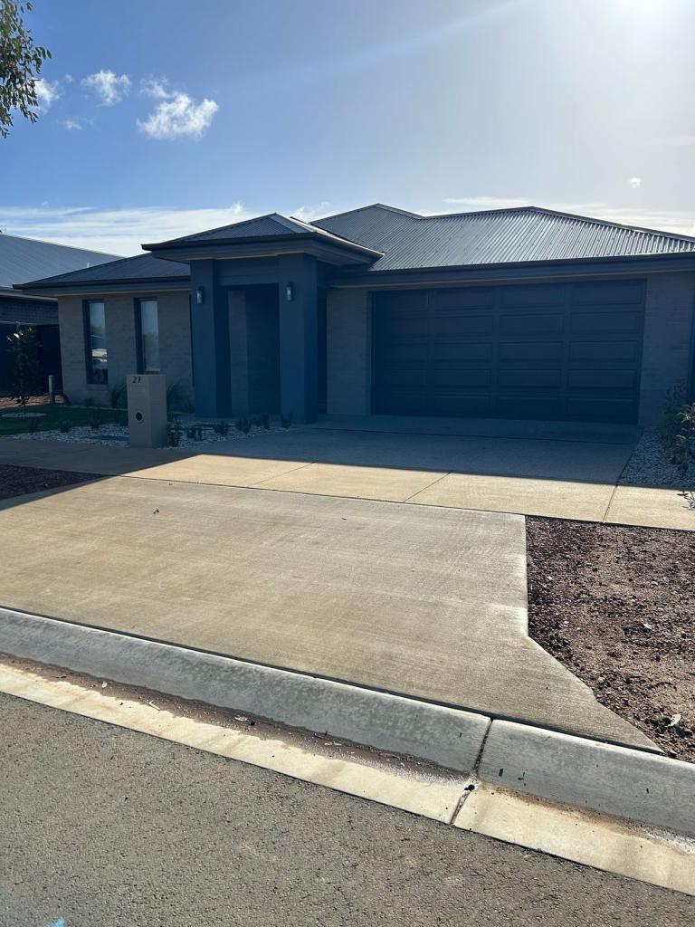 27 Peter Thomson Cct, Yarrawonga, VIC 3730