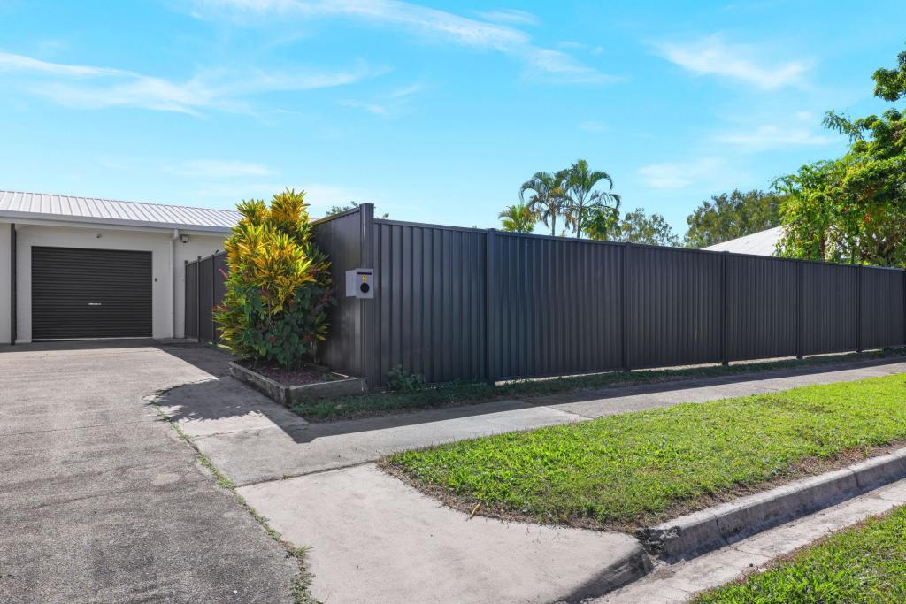2/1 Vivian Cl, Westcourt, QLD 4870