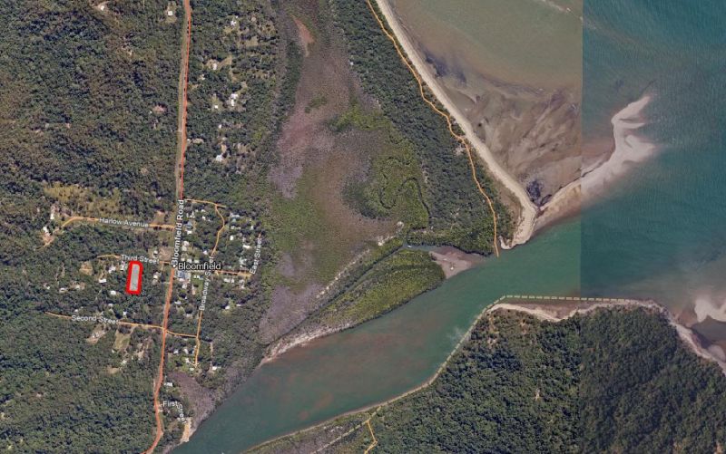 23 Third St, Bloomfield, QLD 4895