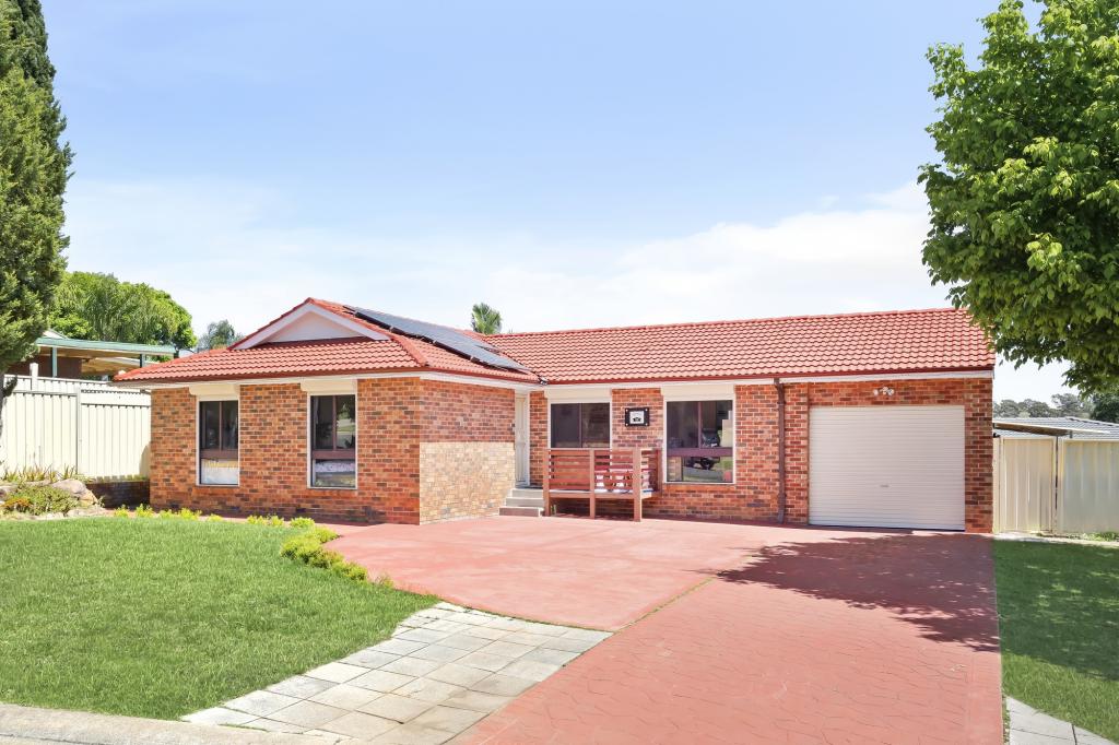 12 Agrippa St, Rosemeadow, NSW 2560