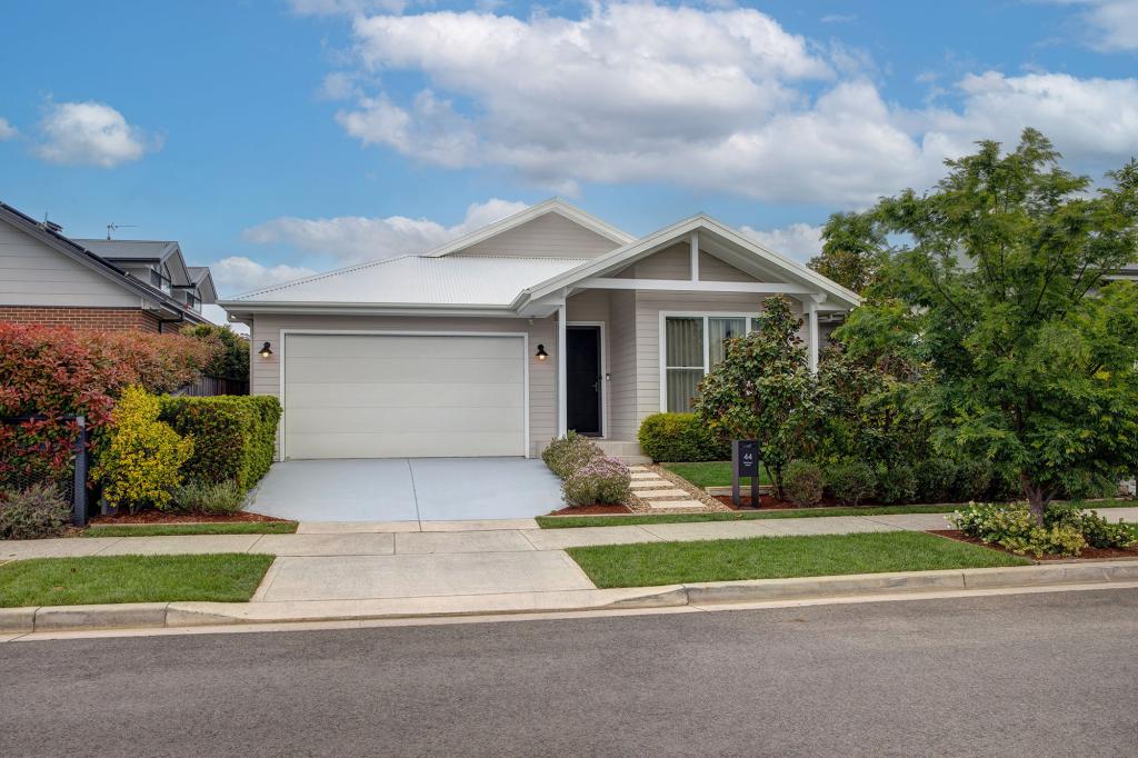 44 Windeyer St, Renwick, NSW 2575