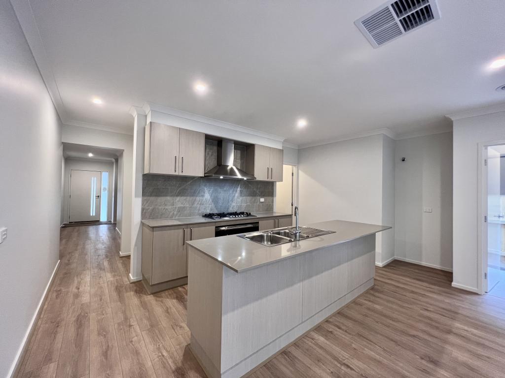 7 Octagonal St, Bonnie Brook, VIC 3335