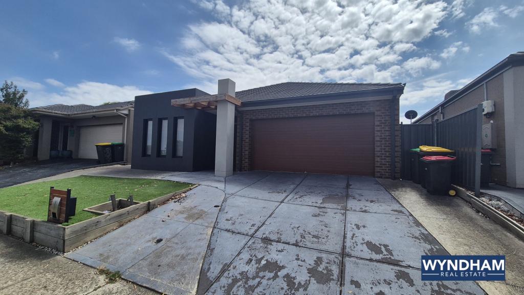 28 Creekside Bvd, Manor Lakes, VIC 3024