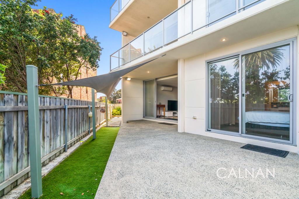 2/3 ROCKINGHAM RD, HAMILTON HILL, WA 6163