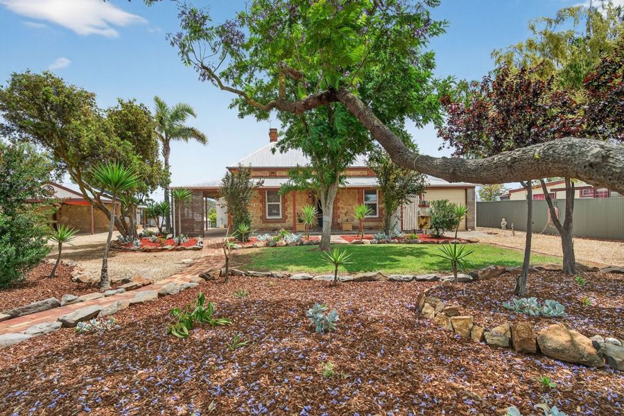 11a Florence St, Murray Bridge, SA 5253