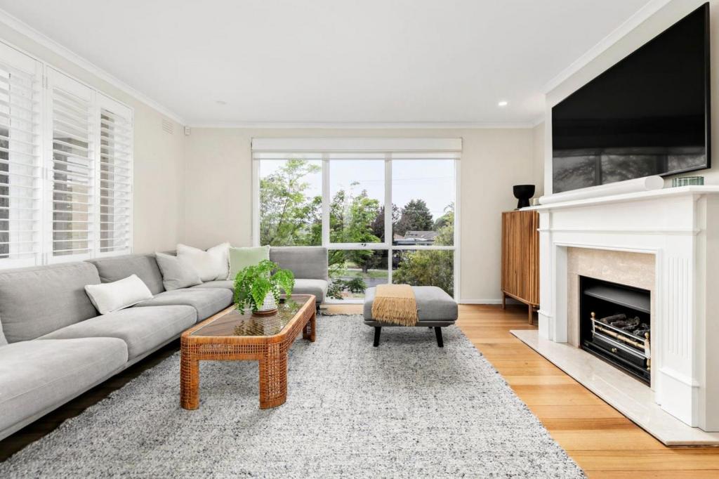 55 Wolverton Dr, Gladstone Park, VIC 3043