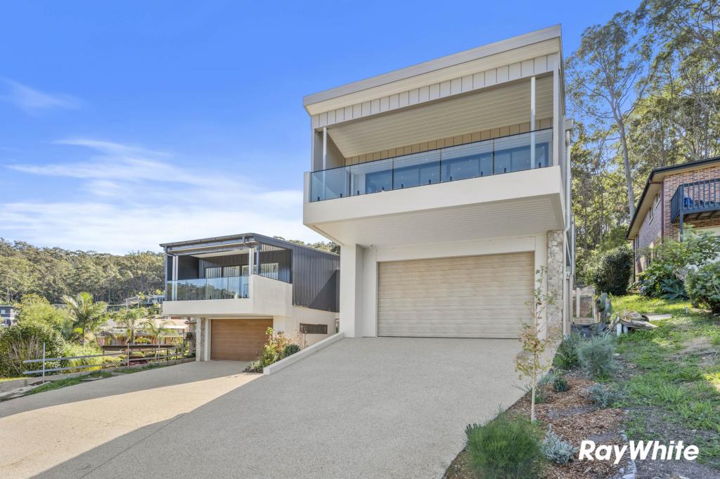 6 Alexander Pl, North Narooma, NSW 2546