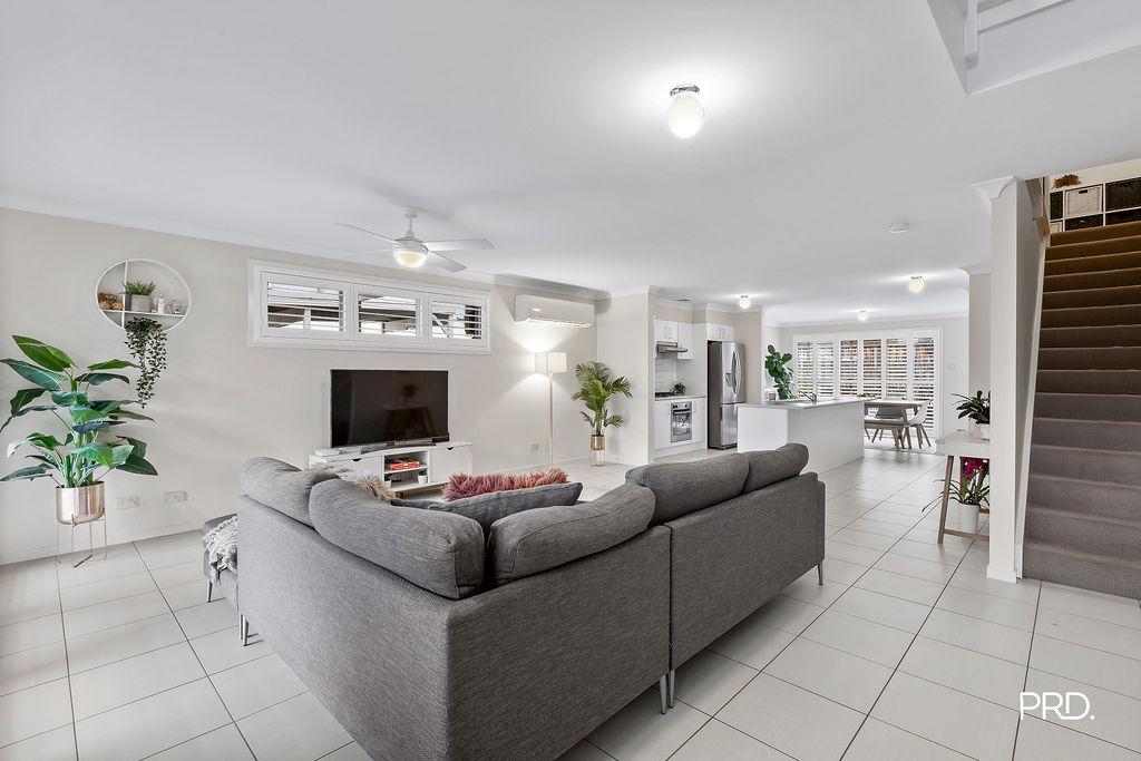 55 Blackwood St, Claremont Meadows, NSW 2747