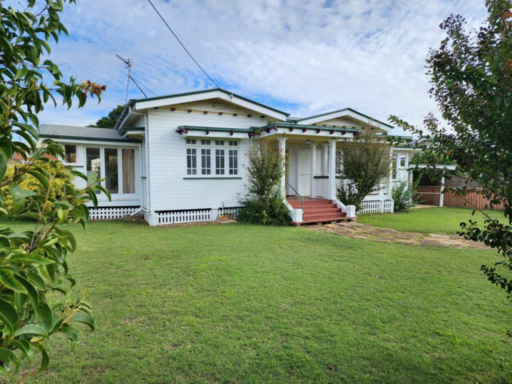 24 Albert St, Warwick, QLD 4370