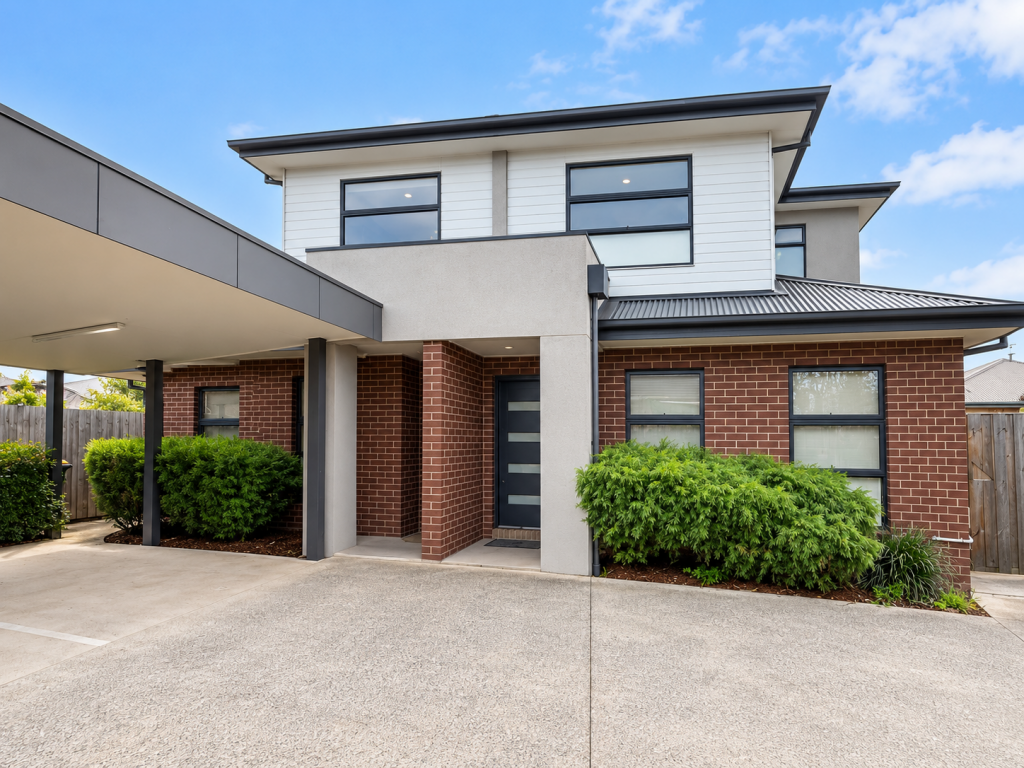 3/120 Mcmahon Rd, Reservoir, VIC 3073