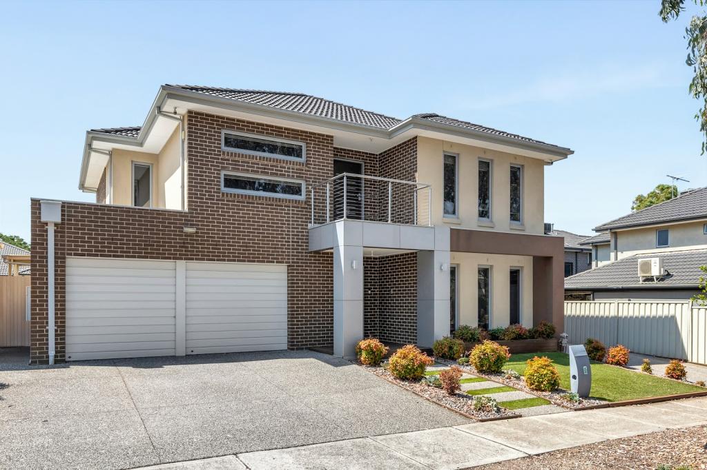 2 Derwent Cl, Caroline Springs, VIC 3023