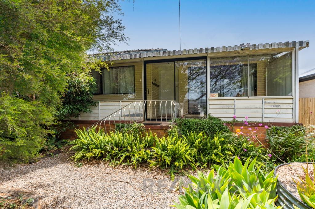 37 Prosser St, Rockville, QLD 4350