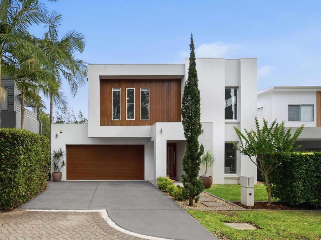 4 FULMAR WAY, CRANEBROOK, NSW 2749