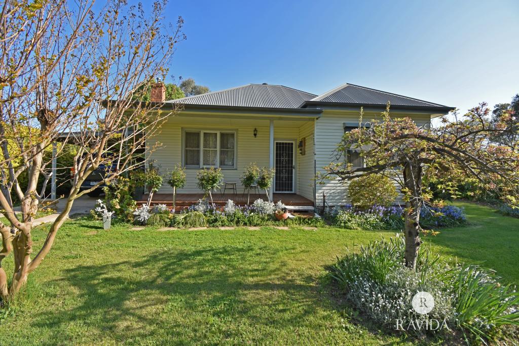 3984 Snow Rd, Whorouly East, VIC 3735