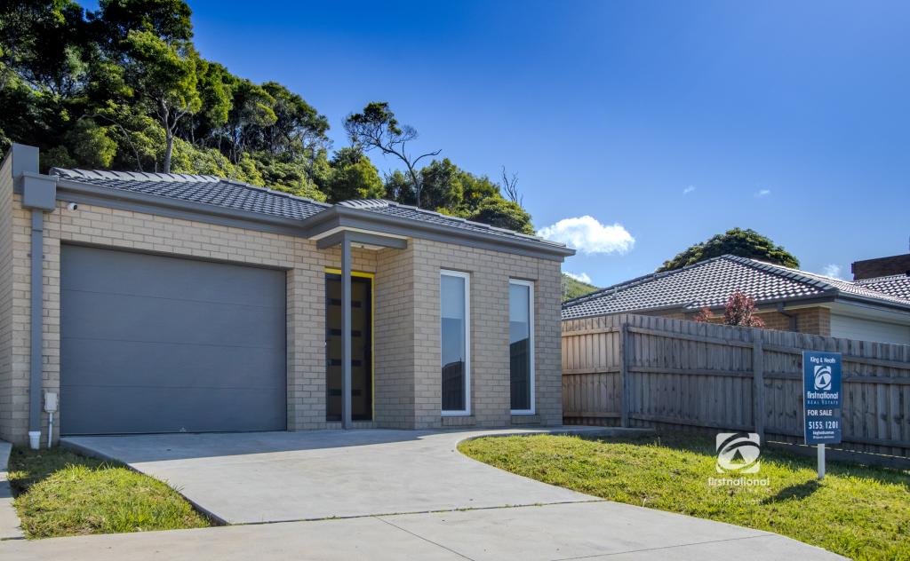 19b Golf Links Rd, Lakes Entrance, VIC 3909