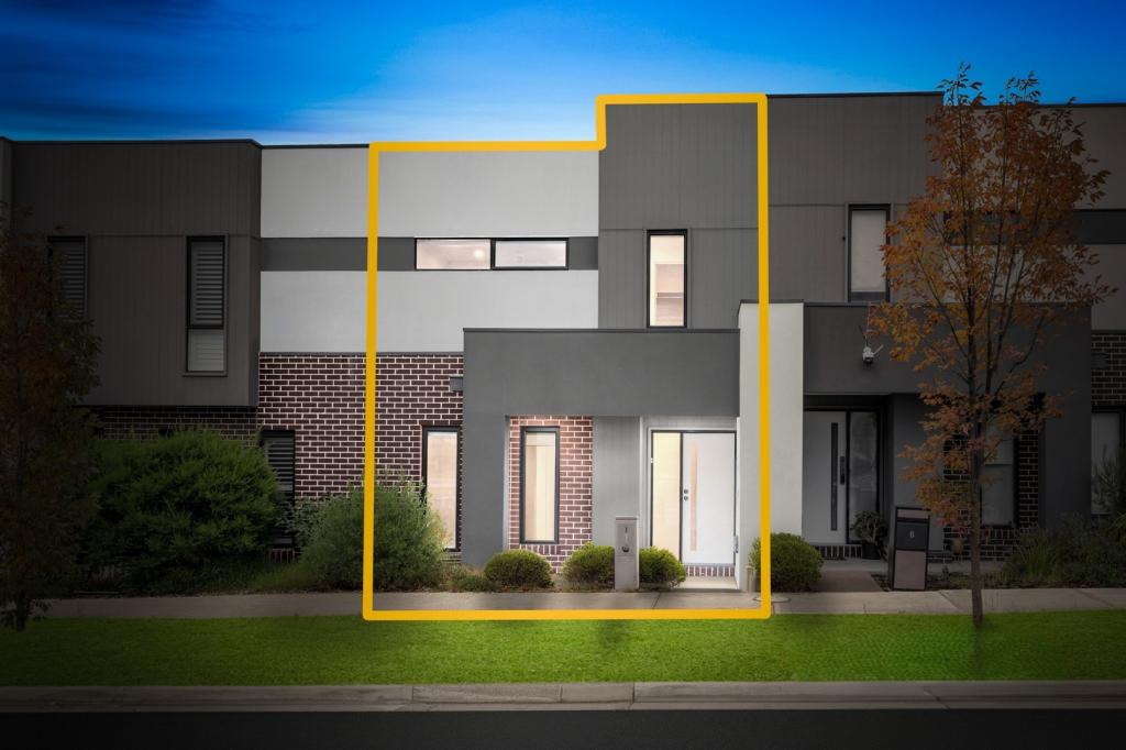 5 Talmalmo Lane, Clyde North, VIC 3978