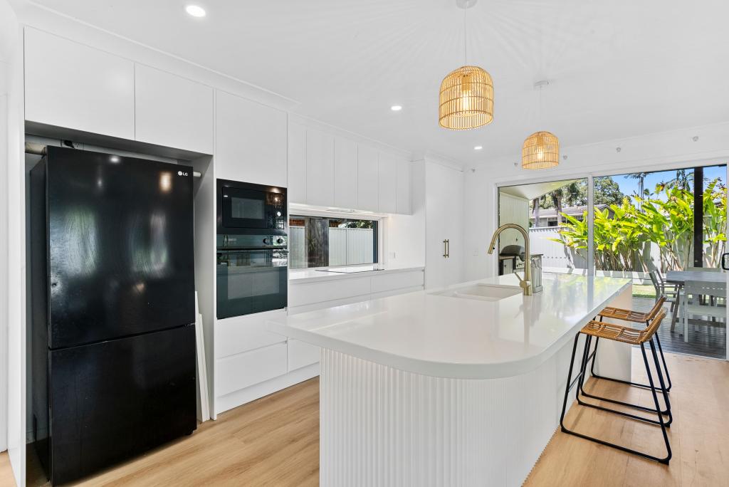 29 Ware Dr, Currumbin Waters, QLD 4223