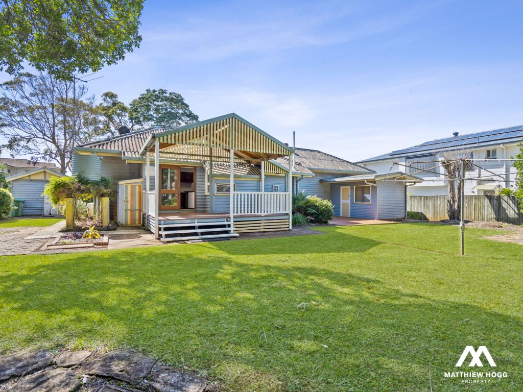 4 Edinburgh St, Victoria Point, QLD 4165