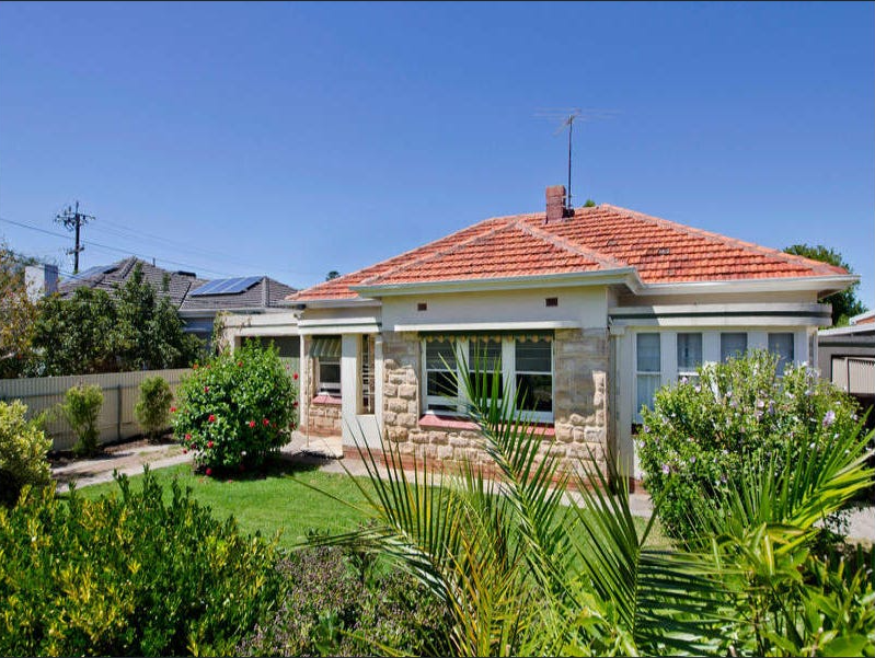 7 BIRKINSHAW AVE, MANNINGHAM, SA 5086