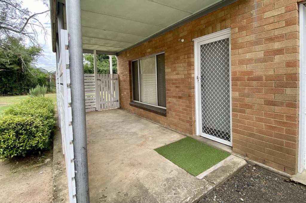 1/10 Alpha Rd, Camden, NSW 2570