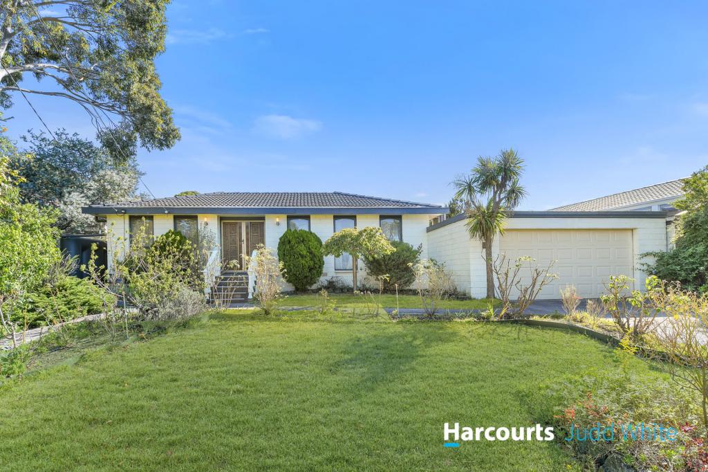 18 Lomond Dr, Glen Waverley, VIC 3150