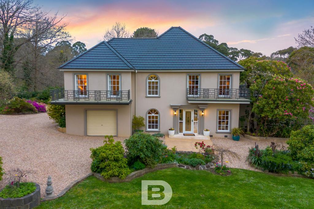 5 GOVERNORS DR, MOUNT MACEDON, VIC 3441
