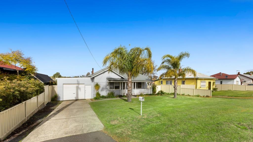 52 Atkinson St N, Collie, WA 6225