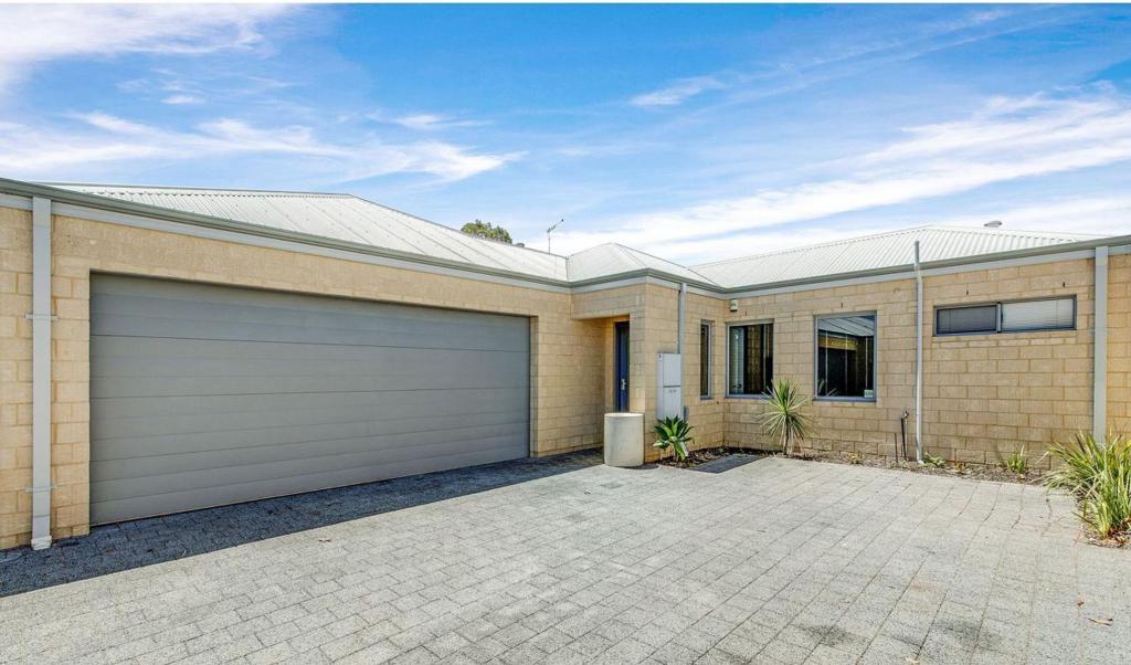 27d Wardlow Way, Balga, WA 6061