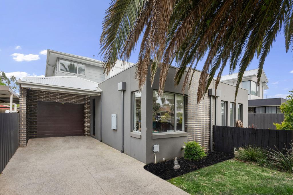 15 Thorpe St, Newport, VIC 3015