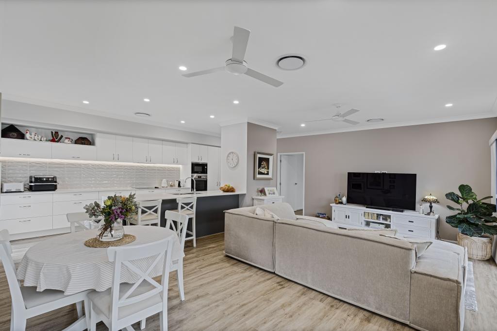 165/25 Banya Ave, Nirimba, QLD 4551