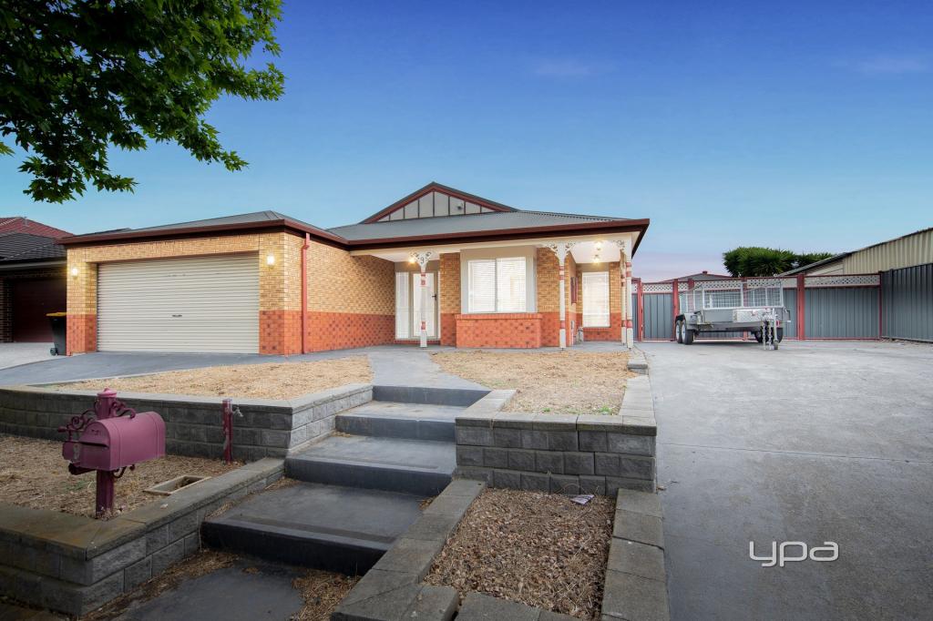 9 Pinnaroo Cres, Burnside, VIC 3023