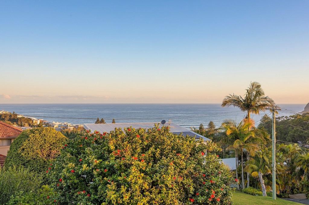 175 Del Mar Dr, Copacabana, NSW 2251