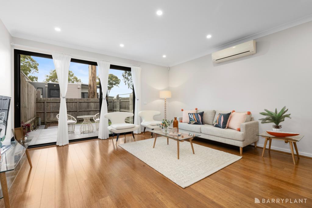 17 ZEPHYR CL, RINGWOOD, VIC 3134