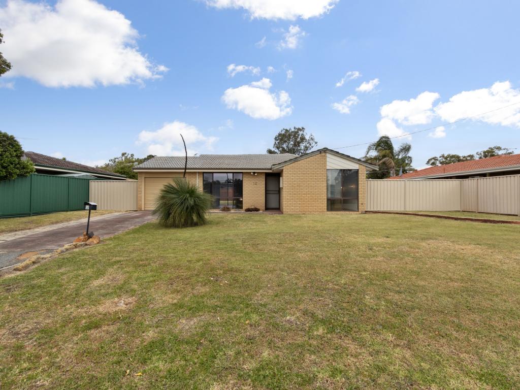 12 Lincoln Rd, Forrestfield, WA 6058