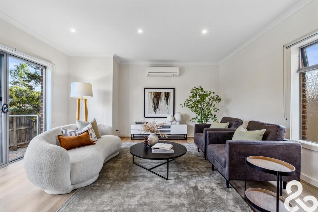 4/5 DUNOLLY CRES, RESERVOIR, VIC 3073