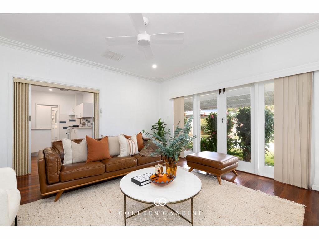 99 Kitchener Rd, Alfred Cove, WA 6154