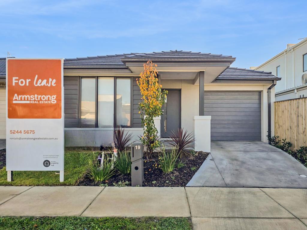 19 Duke St, Armstrong Creek, VIC 3217